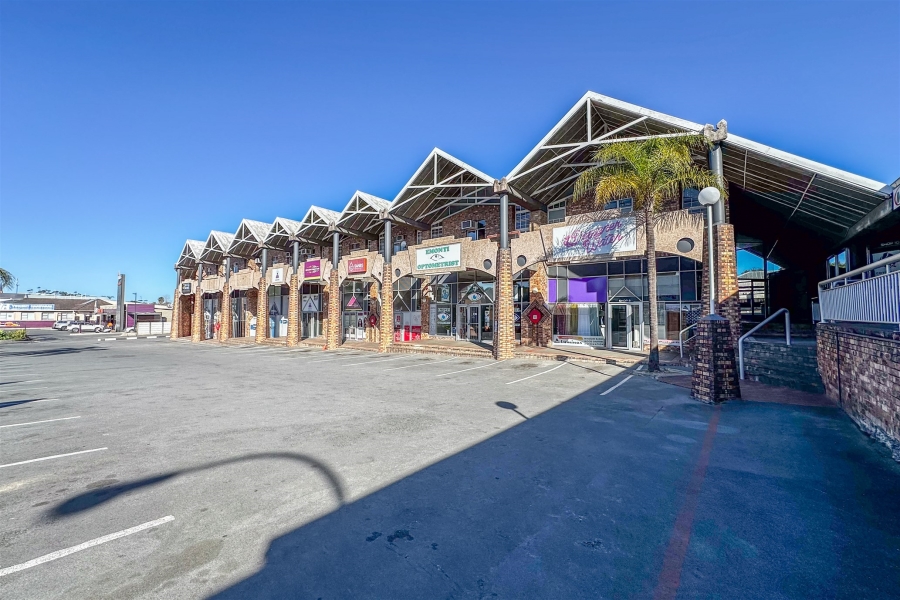 Commercial Property for Sale in Vincent Eastern Cape